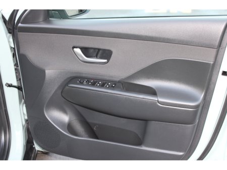 2025 Hyundai Kona 1.0 T-GDI Elegance €34,950 thumbnail