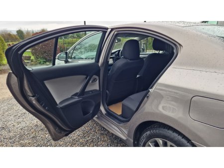 2016 Toyota Avensis - thumbnail 2