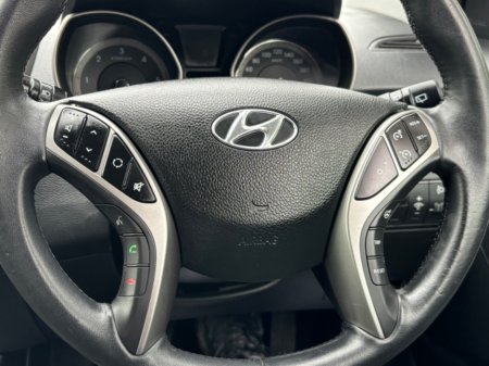 2012 Hyundai i30 - thumbnail 11
