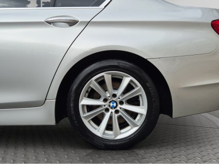 2010 BMW 5 Series - thumbnail 20