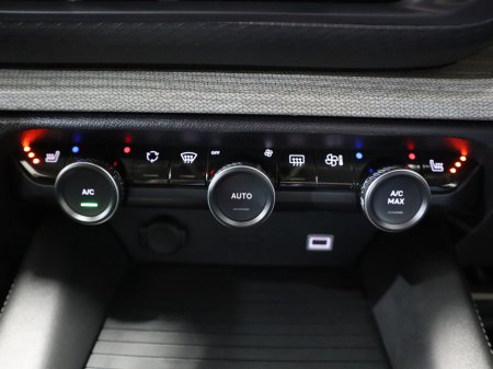 2022 Citroen C5 *15* X SHINE + PHEV AUTO PLUS €23,900 thumbnail