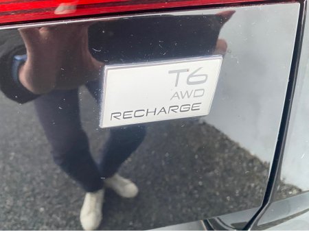 2021 Volvo XC60 2.0 R-DESIGN T6 RCHARG AWD AUTO 337BHP €28,800 thumbnail