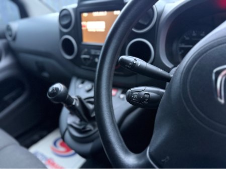 2017 Citroen Berlingo 625 ENTERPRISE BLUE 75 HDI thumbnail