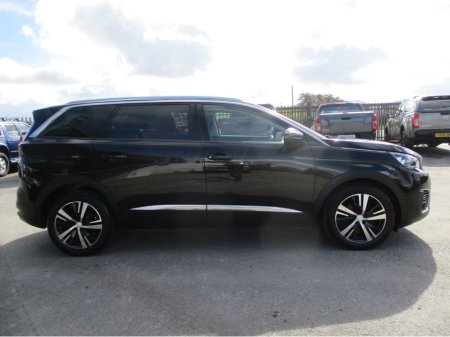2018 Peugeot 5008 - thumbnail 12