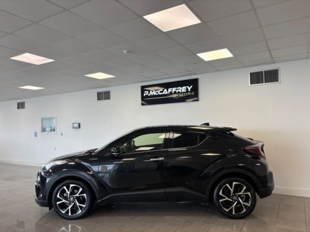 2017 Toyota C-HR 1.8 HYBRID LUNA SPORT €16,995 thumbnail