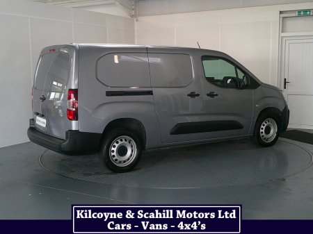 2023 Peugeot Partner - thumbnail 8