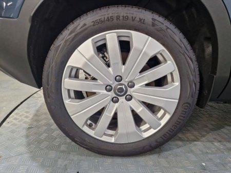 2026 Volvo EX40 Single Motor Core €45,950 thumbnail