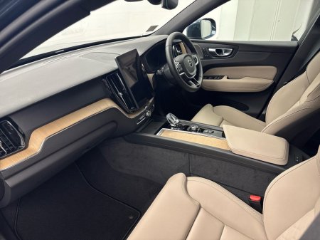 2026 Volvo XC60 - thumbnail 2