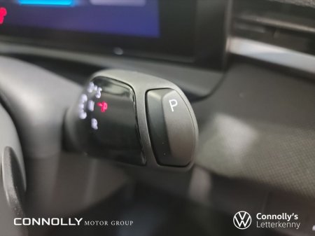 2025 Volkswagen T-Roc - thumbnail 10