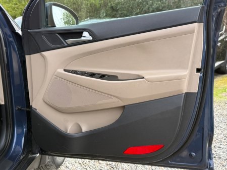 2017 Hyundai Tucson - thumbnail 16