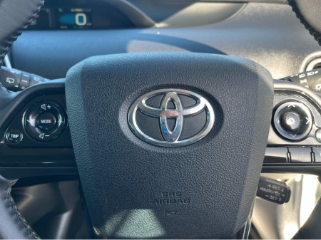2020 Toyota Prius - thumbnail 11