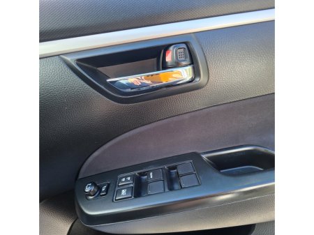 2016 Suzuki Swift - thumbnail 21