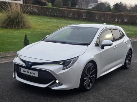 2020 Toyota Corolla - view 2