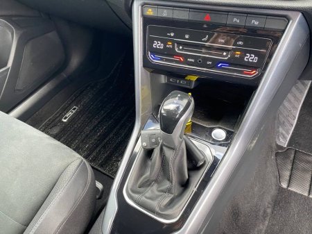 2022 Volkswagen T-Roc - thumbnail 11