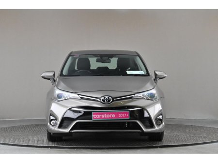 2017 Toyota Avensis - view 2