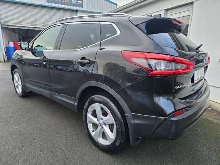 2019 Nissan Qashqai 1.3 SV MY19 4DR €15,950 thumbnail