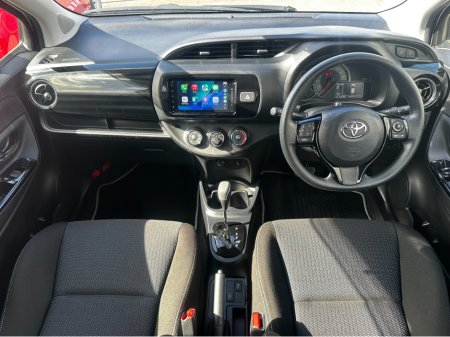 2018 Toyota Yaris - thumbnail 8