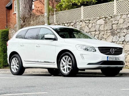 2017 Volvo XC60 - thumbnail 12