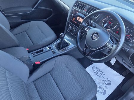 2020 Volkswagen Golf SE NAVIGATION TDI €19,950 thumbnail