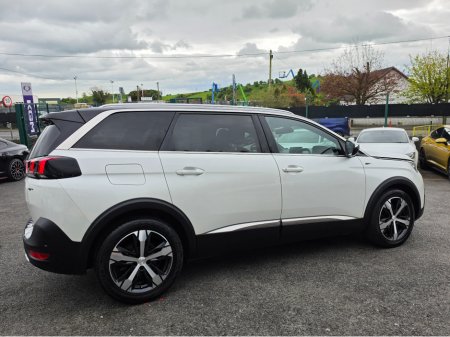 2018 Peugeot 5008 - photo 5