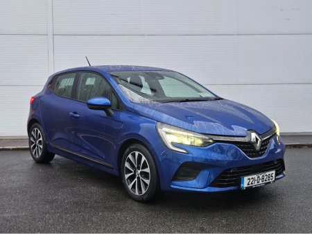 2022 Renault Clio ICONIC 1.0 90 5DR €16,950 thumbnail