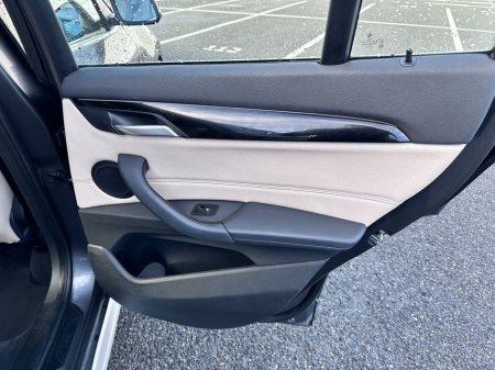 2016 BMW X1 - thumbnail 16