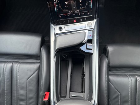 2022 Audi e-tron 55 S LINE QUATTRO COUPE//SUPERB SPEC//VERY LOW MILEAGE//IMMACULATE CONDITION//AUDI HISTORY//SIMI AND AA DEALER €34,450 thumbnail