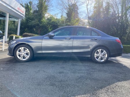 2016 Mercedes-Benz C Class - thumbnail 16