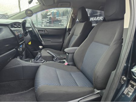 2015 Toyota Auris - thumbnail 14