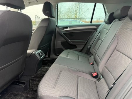 2018 Volkswagen Golf (182) 1.2 TSI COMFORTLINE TECH EDITION €21,450 thumbnail