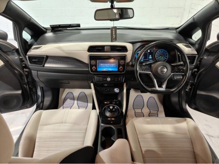 2019 Nissan Leaf - thumbnail 9