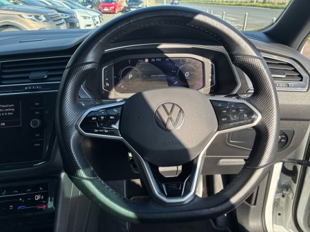 2023 Volkswagen Tiguan - thumbnail 13