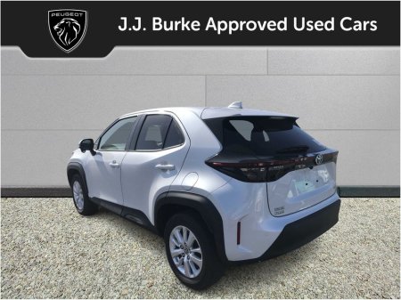 2024 Toyota Yaris - thumbnail 4