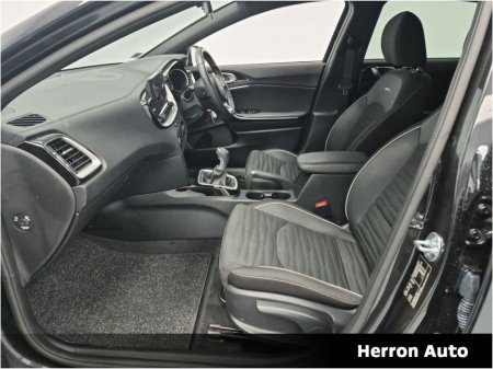 2025 Kia Ceed 1.0 GT Line Petrol €28,900 thumbnail