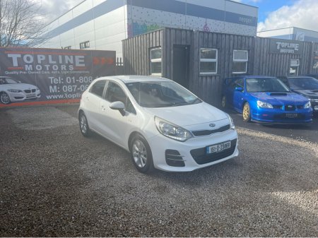 2015 Kia Rio - thumbnail 4