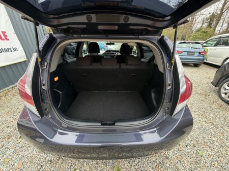 2015 Toyota Aqua - thumbnail 7