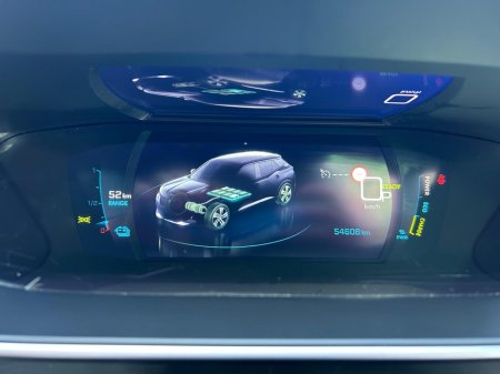 2023 Peugeot 2008 - thumbnail 11