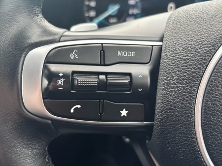 2024 Kia Sportage HEV ANNIVERS €39,950 thumbnail