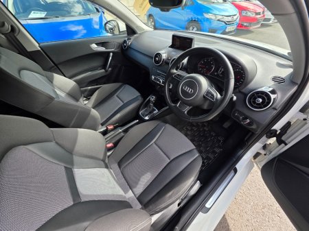 2016 Audi A1 - thumbnail 10