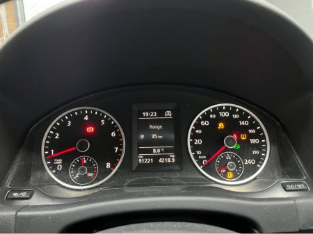 2016 Volkswagen Tiguan €16950 2016 VOLKSWAGEN TIGUAN LOUNGE EDITION 1.4 AUTOMATIC / REVERSE CAMERA / CRUISE CONTROL AND MORE €16,950 thumbnail