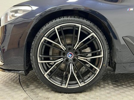 2019 BMW 5 Series - thumbnail 17