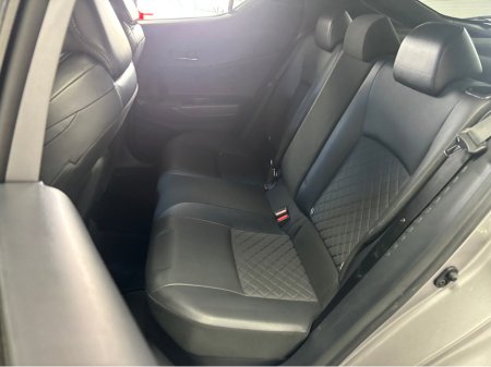 2020 Toyota C-HR - thumbnail 12