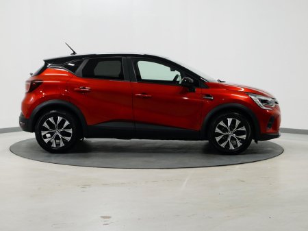 2022 Renault Captur *26* LIMITED EDITION NAEB TCE 90 5DR €17,845