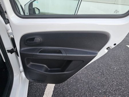 2018 Volkswagen up! 1.0 PERTOL TAKE MODEL LOW MILEAGE, NEW NCT, FINANCE, WARRANTY, 5 STAR REVIEWS €10,995 thumbnail