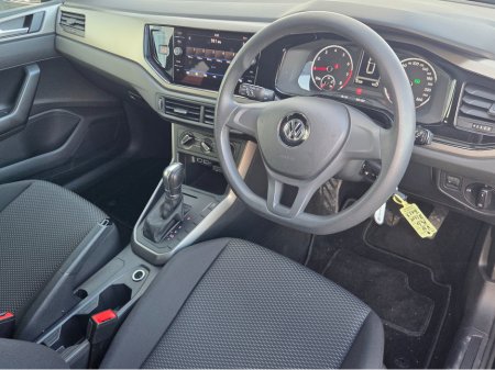 2019 Volkswagen Polo 1.2 PETROL €17,990 thumbnail