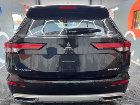 2024 Mitsubishi Outlander - photo 3