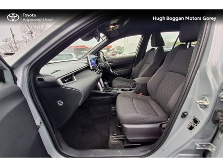 2024 Toyota Corolla Cross CROSS LUNA 1.8 €35,950 thumbnail