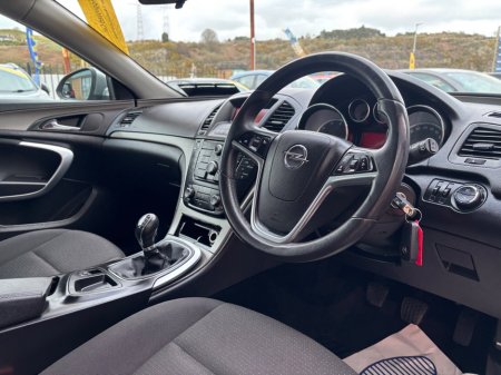 2013 Opel Insignia - view 4