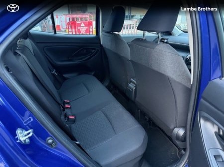 2023 Toyota Yaris Cross - thumbnail 5