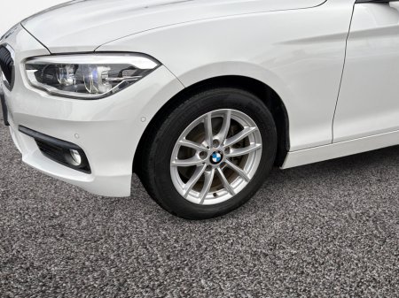 2017 BMW 1 Series - thumbnail 16